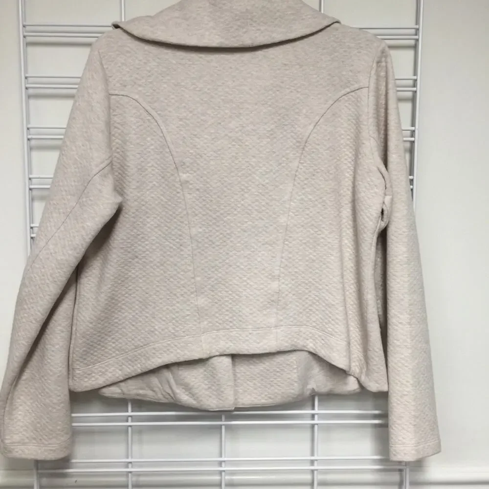 Cabi Oatmeal Textured Knit Moto Jacket, Size L with Slit‎ Pockets - Picture 2 of 5